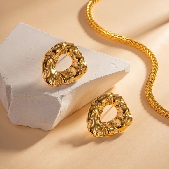 18K Gold Plated *Irregular Texture* Stud Earrings - Picture 8 of 10